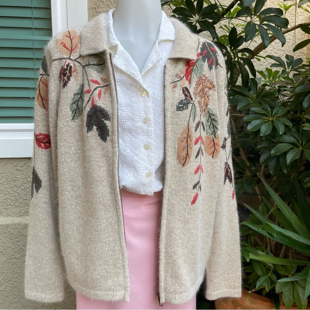New vintage multicolored Dress barn knitted angora blend cardigan